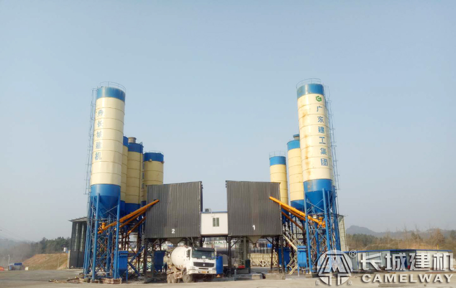 四川巴中黃石盤水庫HZS120攪拌