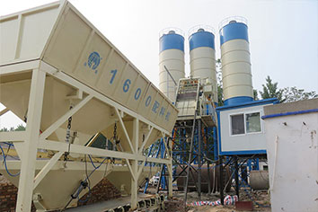 攪拌機(jī)三倉配料機(jī)價格