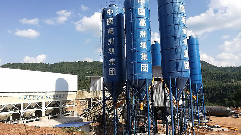 葛洲壩集團(tuán)雙HZS90混凝土攪拌站