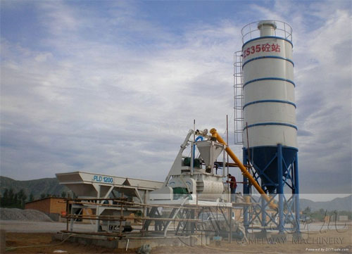 投資小型拌合站多少錢