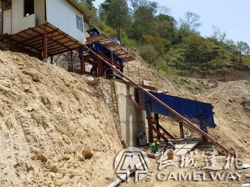 砼移動(dòng)攪拌站