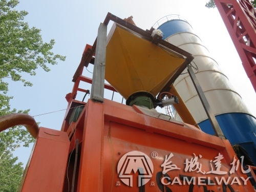強制式混凝土攪拌機設備報價