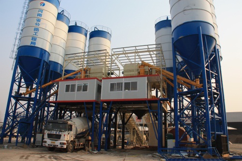 js2000混凝土攪拌站多少錢？投資個2000拌合機設備多少錢？