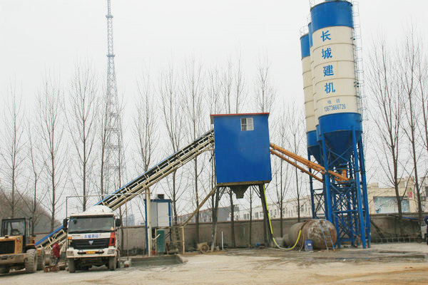 周口西華60攪拌站現(xiàn)場(chǎng)