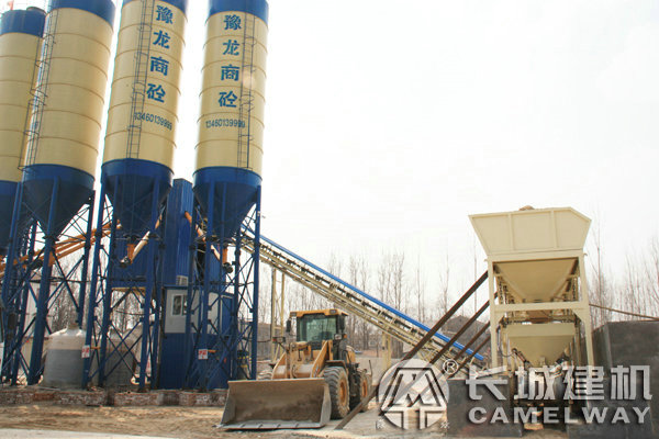 HZS60型混凝土攪拌站成套設(shè)備