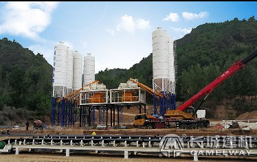 120攪拌站一次出料多少方 hzs120主機是幾方