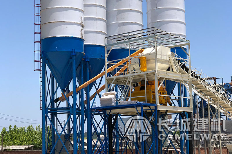 攪拌站750型現(xiàn)場(chǎng) 攪拌站750型現(xiàn)場(chǎng)