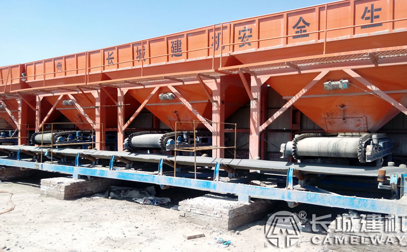 長(zhǎng)城建機(jī)-穩(wěn)定土拌和站配料機(jī)圖片