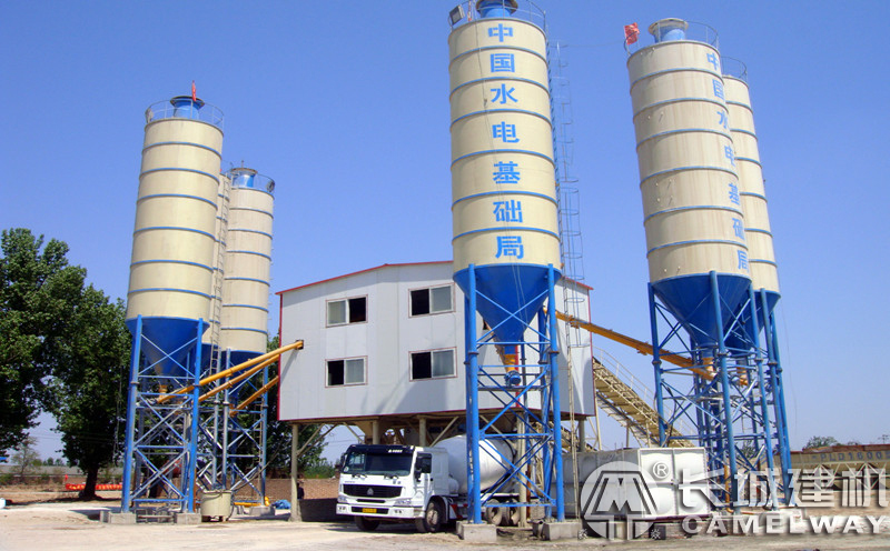 長城建機120攪拌站案例現(xiàn)場