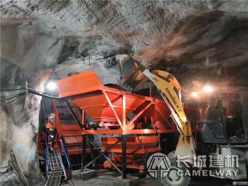 每小時(shí)30立方井下混凝土攪拌站 每小時(shí)30立方井下混凝土攪拌站